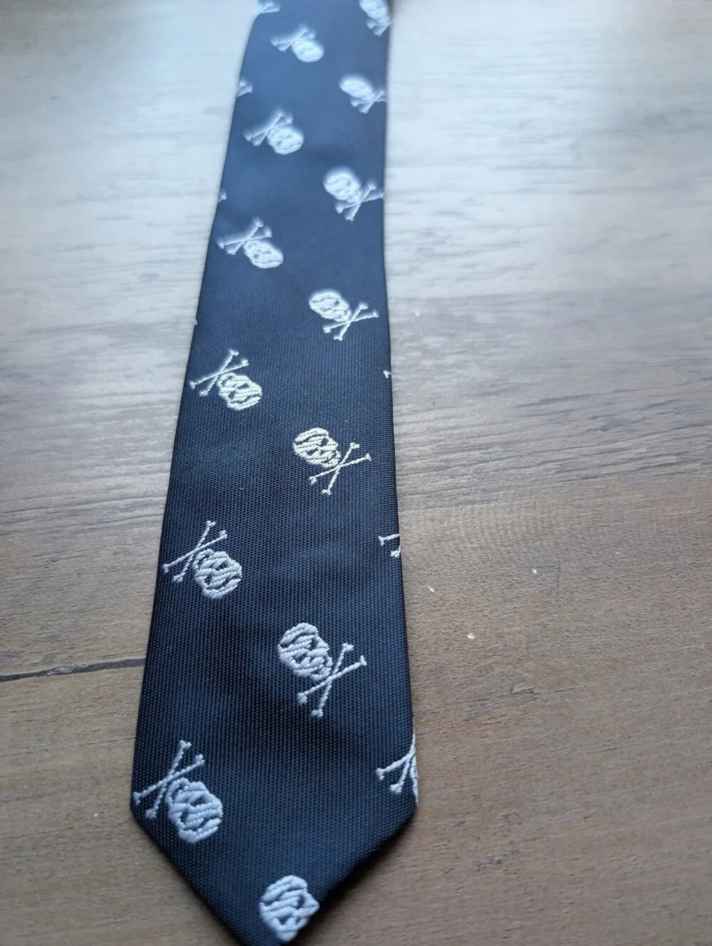 Skull And Crossbones Boys Tie